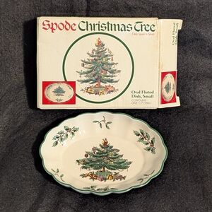 Spode Christmas Tree Oval Fluted Dish, Small